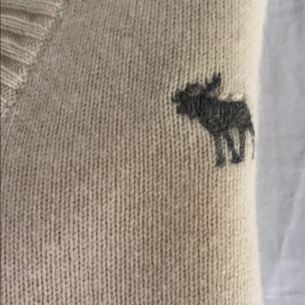 ABERCROMBIE & FITCH | ezra fitch 100% cashmere sweater in cream, size small
